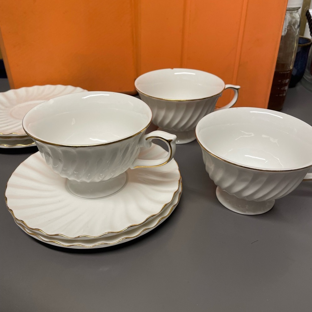 Saucer-cup set